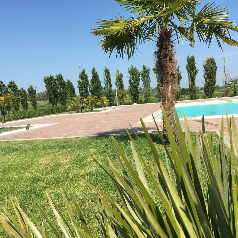 Hotel Bussana Porto Tolle Kültér fotó